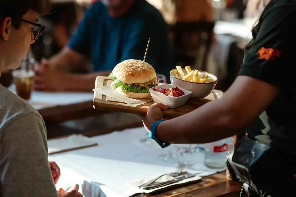¡Hoy celebramos el Día Internacional de la Hamburguesa!