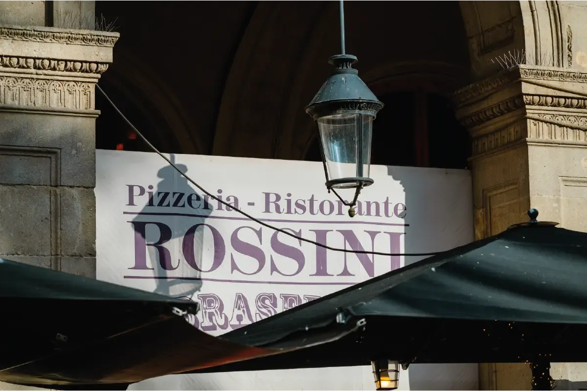 Terraza y tradición: cómo Rossini redefine la cena en la Plaça Reial